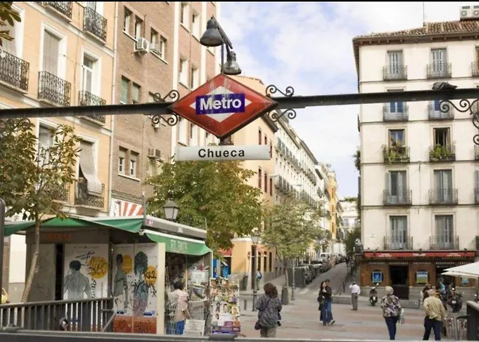 De Madrid A La Luna
